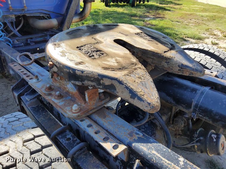 image for item DJ6132 1984 GMC Brigadier  semi truck