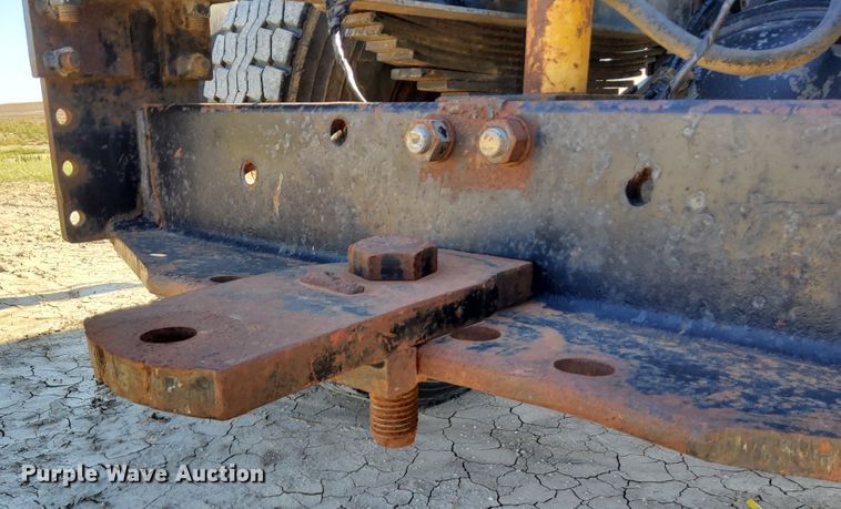 image for item DJ6132 1984 GMC Brigadier  semi truck