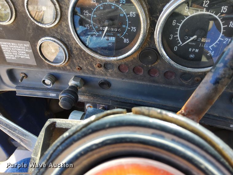 image for item DJ6132 1984 GMC Brigadier  semi truck