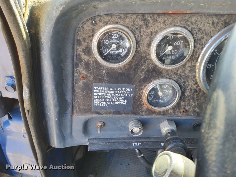 image for item DJ6132 1984 GMC Brigadier  semi truck