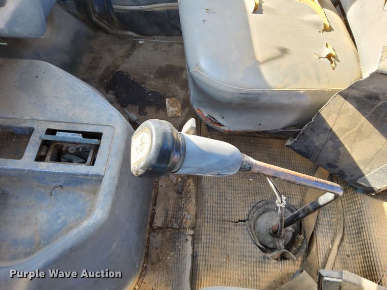 image for item DJ6132 1984 GMC Brigadier  semi truck