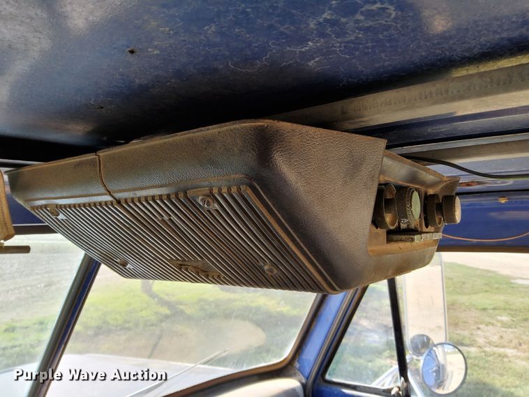 image for item DJ6132 1984 GMC Brigadier  semi truck