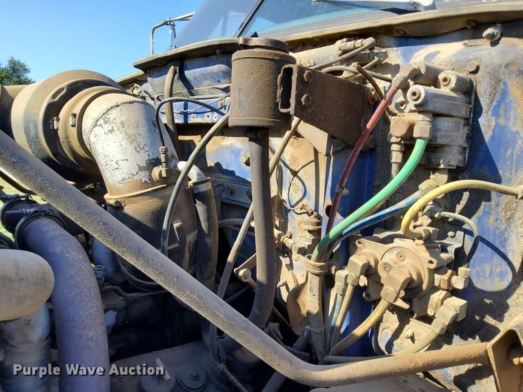 image for item DJ6132 1984 GMC Brigadier  semi truck