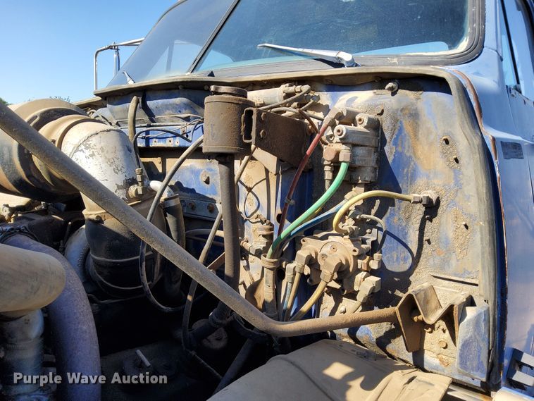 image for item DJ6132 1984 GMC Brigadier  semi truck