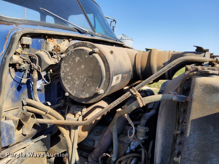 image for item DJ6132 1984 GMC Brigadier  semi truck