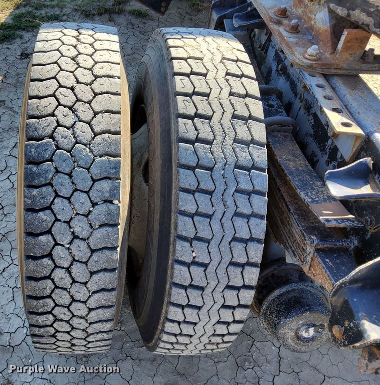 image for item DJ6132 1984 GMC Brigadier  semi truck