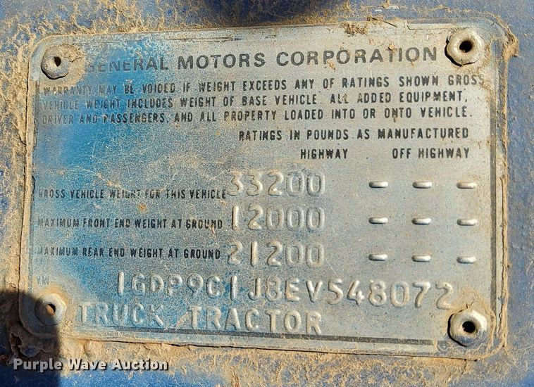 image for item DJ6132 1984 GMC Brigadier  semi truck