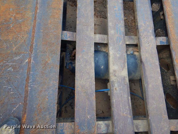 image for item DK6992 2014 XL Specialized 110HDG lowboy equipment trailer