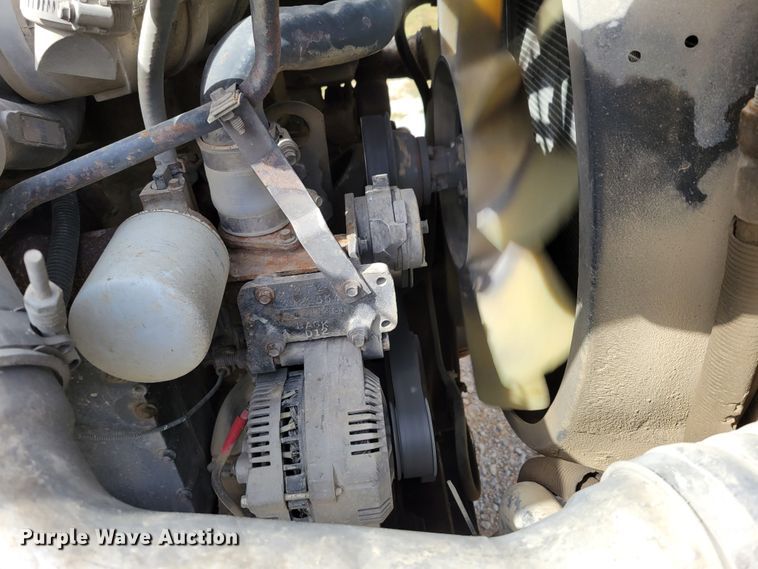 image for item DM8071 1997 Ford F800  refuse truck