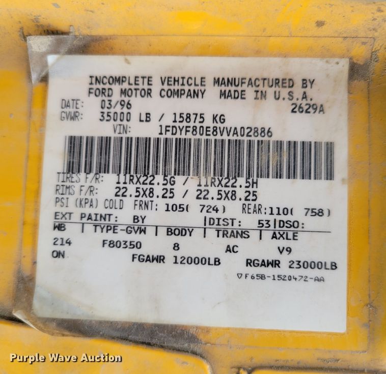 image for item DM8071 1997 Ford F800  refuse truck