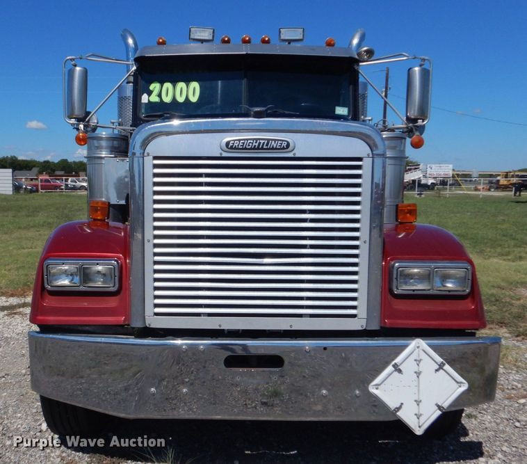 image for item DO1592 2000 Freightliner FLD  fuel truck