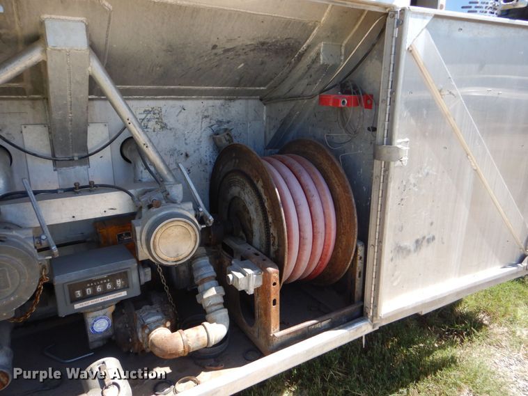 image for item DO1592 2000 Freightliner FLD  fuel truck