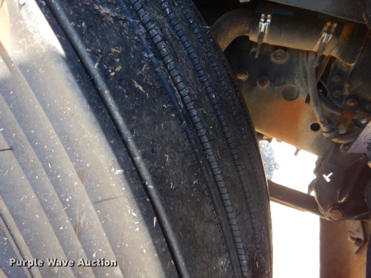 image for item DO1592 2000 Freightliner FLD  fuel truck