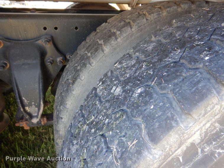 image for item DO1592 2000 Freightliner FLD  fuel truck