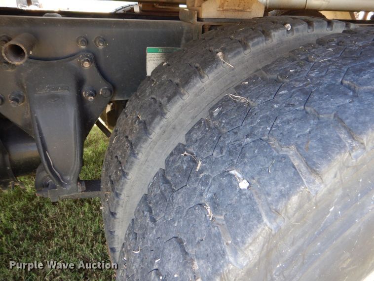 image for item DO1592 2000 Freightliner FLD  fuel truck