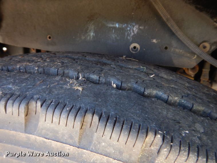 image for item DO1592 2000 Freightliner FLD  fuel truck