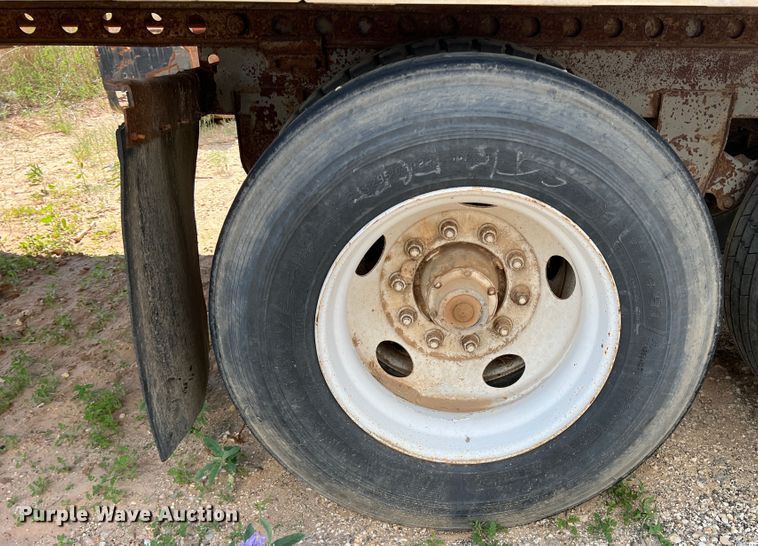 image for item DO8709 1994 Wabash SA-102CW  dry van trailer