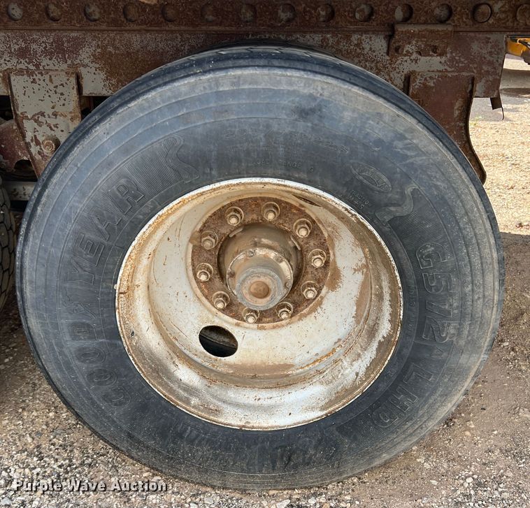 image for item DO8709 1994 Wabash SA-102CW  dry van trailer