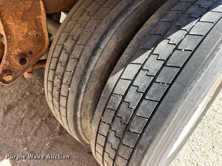 image for item DO8709 1994 Wabash SA-102CW  dry van trailer