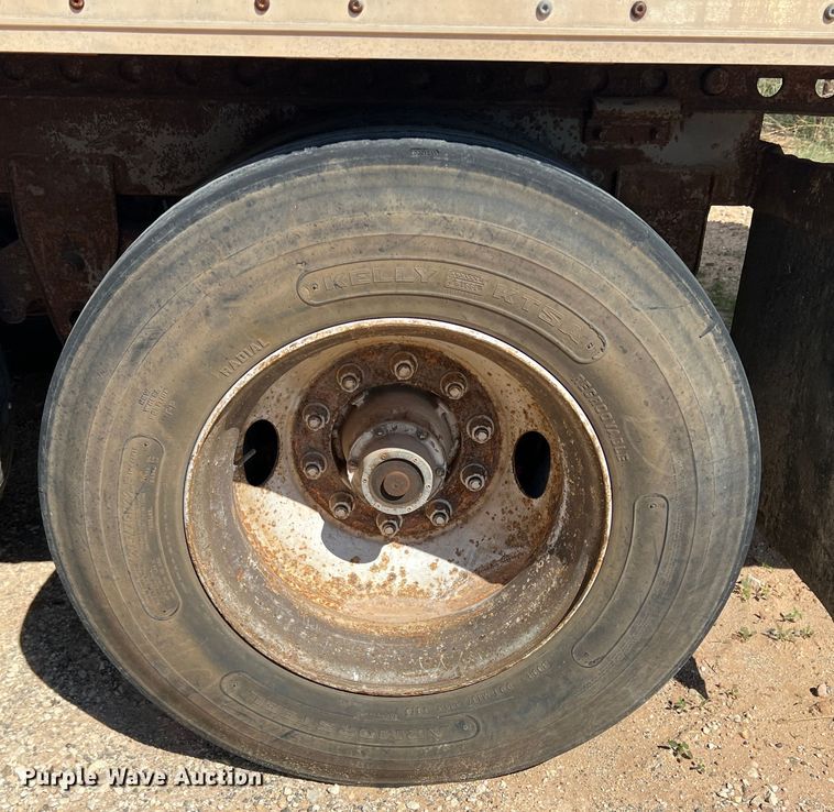 image for item DO8709 1994 Wabash SA-102CW  dry van trailer