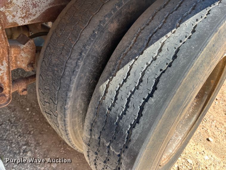 image for item DO8709 1994 Wabash SA-102CW  dry van trailer