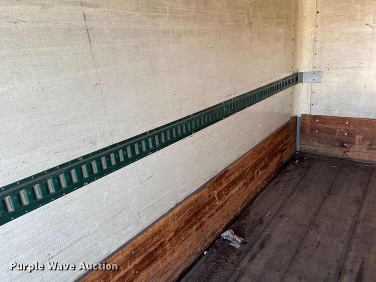 image for item DO8761 2002 Freightliner FL70  box truck