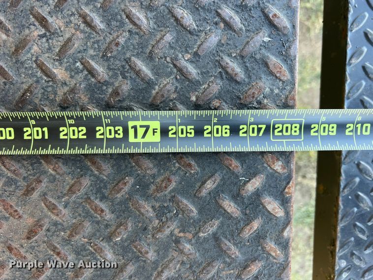 image for item DO8761 2002 Freightliner FL70  box truck