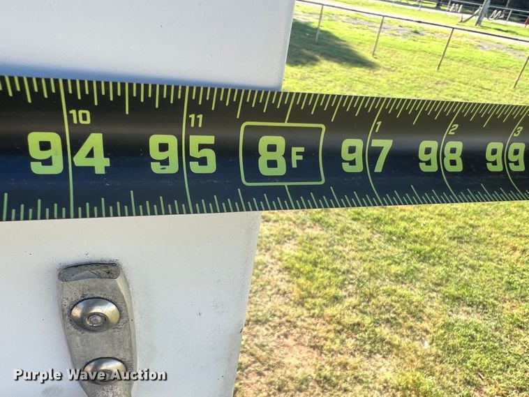 image for item DO8761 2002 Freightliner FL70  box truck