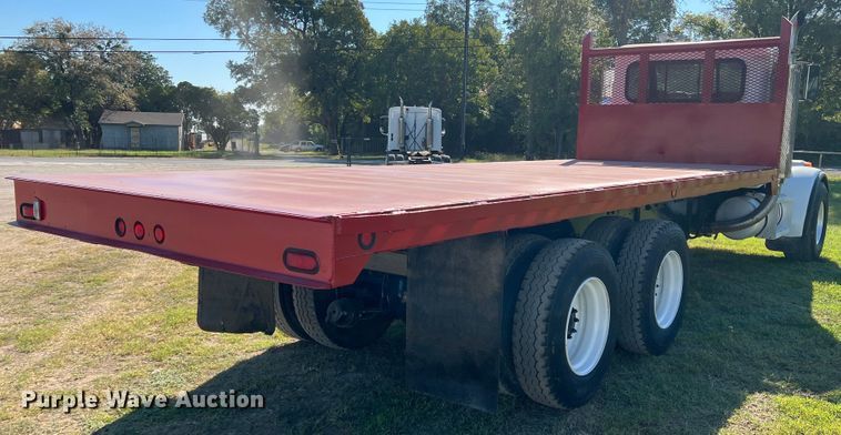 image for item DO8762 2002 Peterbilt 357  dump flatbed truck