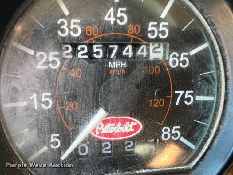 image for item DO8762 2002 Peterbilt 357  dump flatbed truck