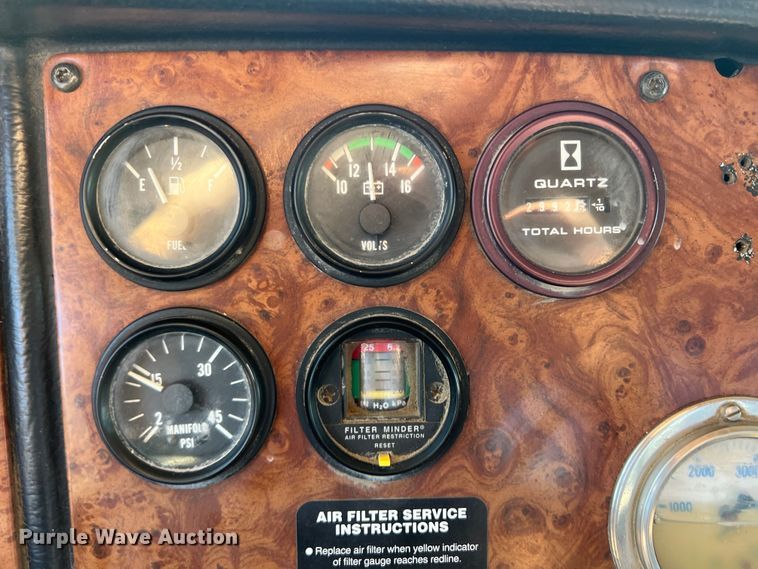 image for item DO8762 2002 Peterbilt 357  dump flatbed truck