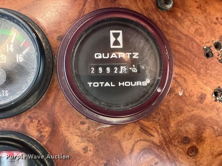 image for item DO8762 2002 Peterbilt 357  dump flatbed truck