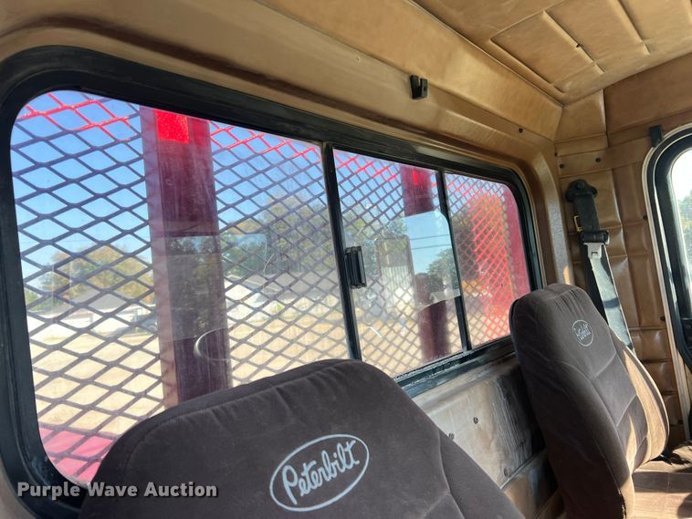 image for item DO8762 2002 Peterbilt 357  dump flatbed truck