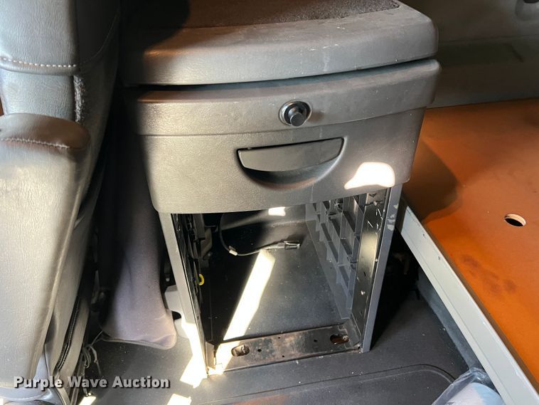 image for item DO8764 2010 International ProStar Premium  semi truck