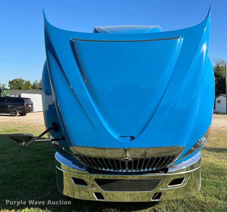 image for item DO8764 2010 International ProStar Premium  semi truck