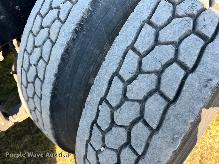 image for item DO8764 2010 International ProStar Premium  semi truck