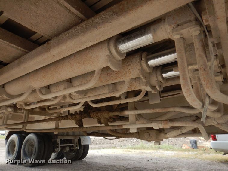 image for item DP0336 1993 Fabrex  walking floor trailer