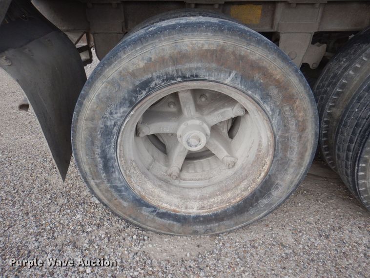 image for item DP0336 1993 Fabrex  walking floor trailer