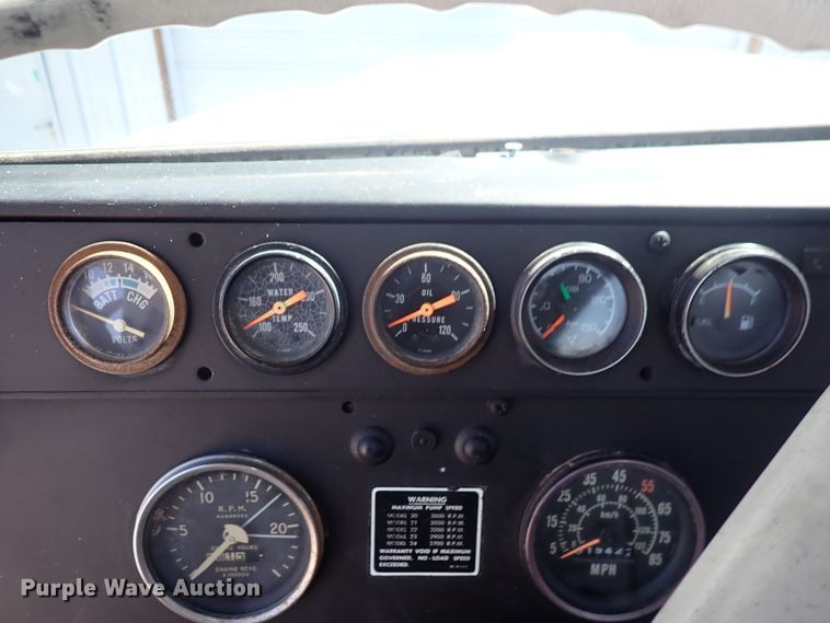 image for item DQ2942 1977 International Paystar 5000  roll-off container truck