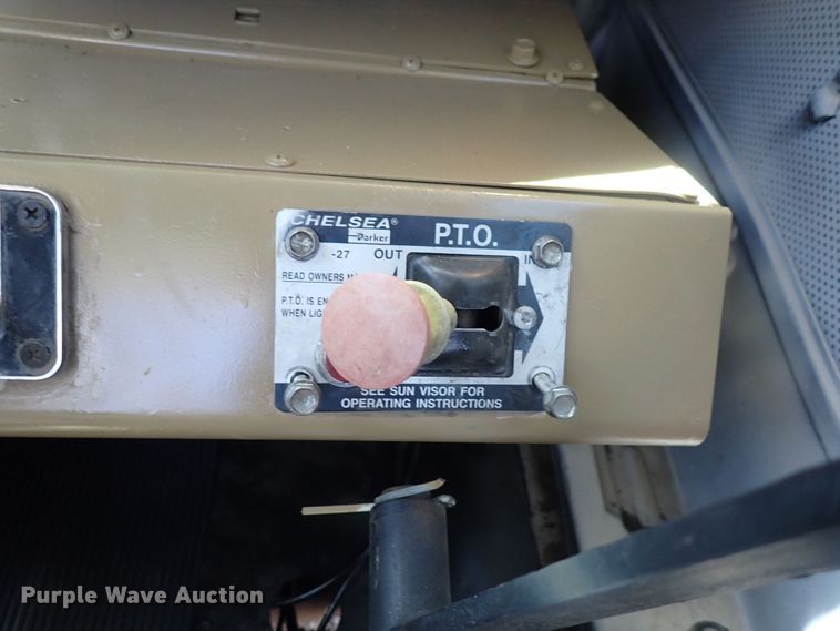 image for item DQ2942 1977 International Paystar 5000  roll-off container truck