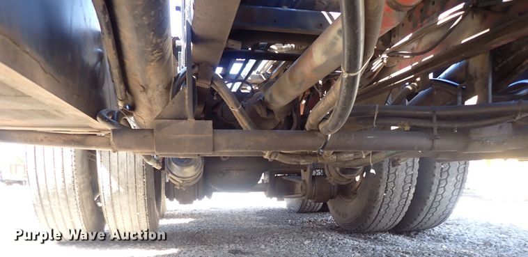 image for item DQ2942 1977 International Paystar 5000  roll-off container truck