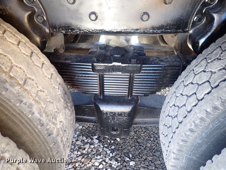 image for item DQ2942 1977 International Paystar 5000  roll-off container truck