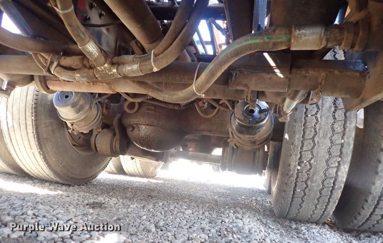 image for item DQ2942 1977 International Paystar 5000  roll-off container truck