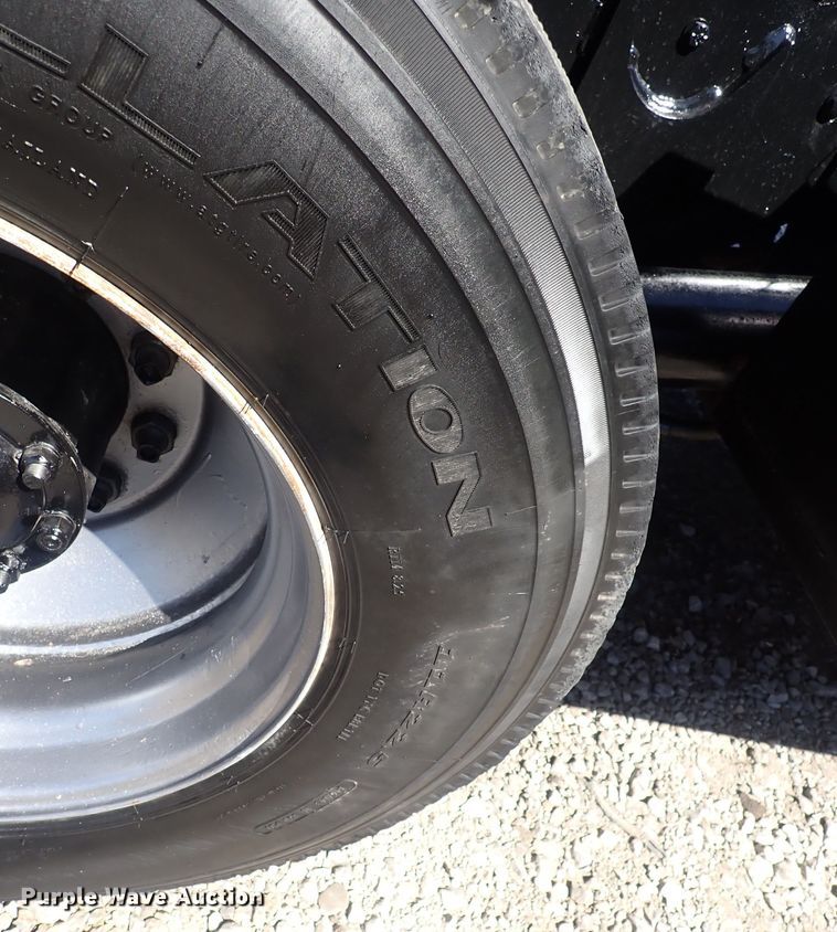 image for item DQ2942 1977 International Paystar 5000  roll-off container truck