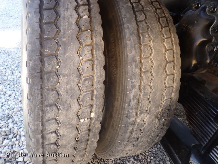 image for item DQ2942 1977 International Paystar 5000  roll-off container truck