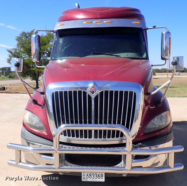 image for item DQ2947 2015 International ProStar  semi truck