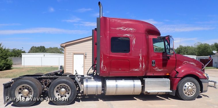 image for item DQ2947 2015 International ProStar  semi truck