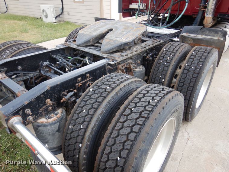 image for item DQ2947 2015 International ProStar  semi truck