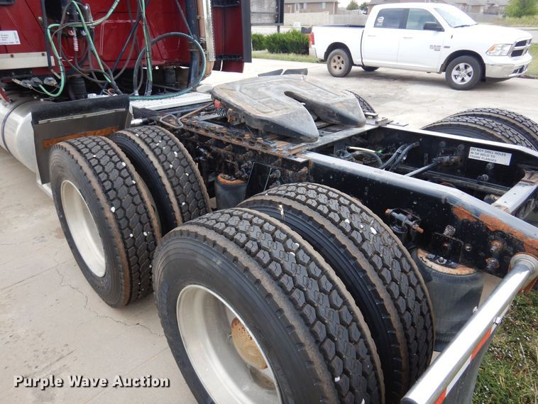 image for item DQ2947 2015 International ProStar  semi truck