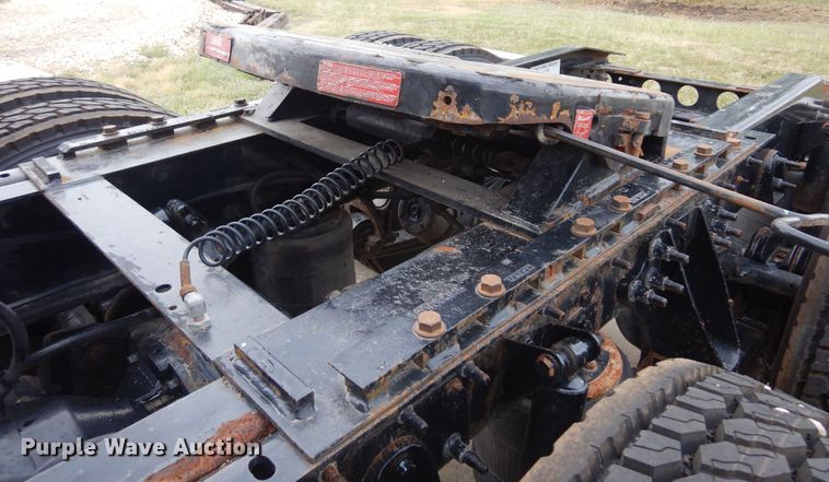 image for item DQ2947 2015 International ProStar  semi truck